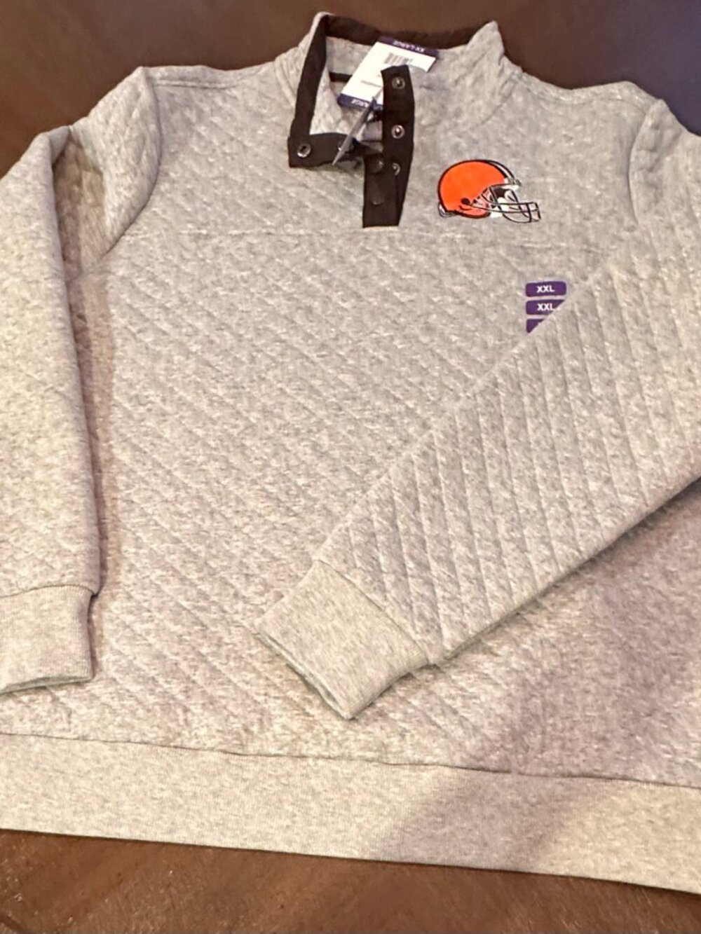 NFL Team Apparel Women Cleveland Browns Pullover